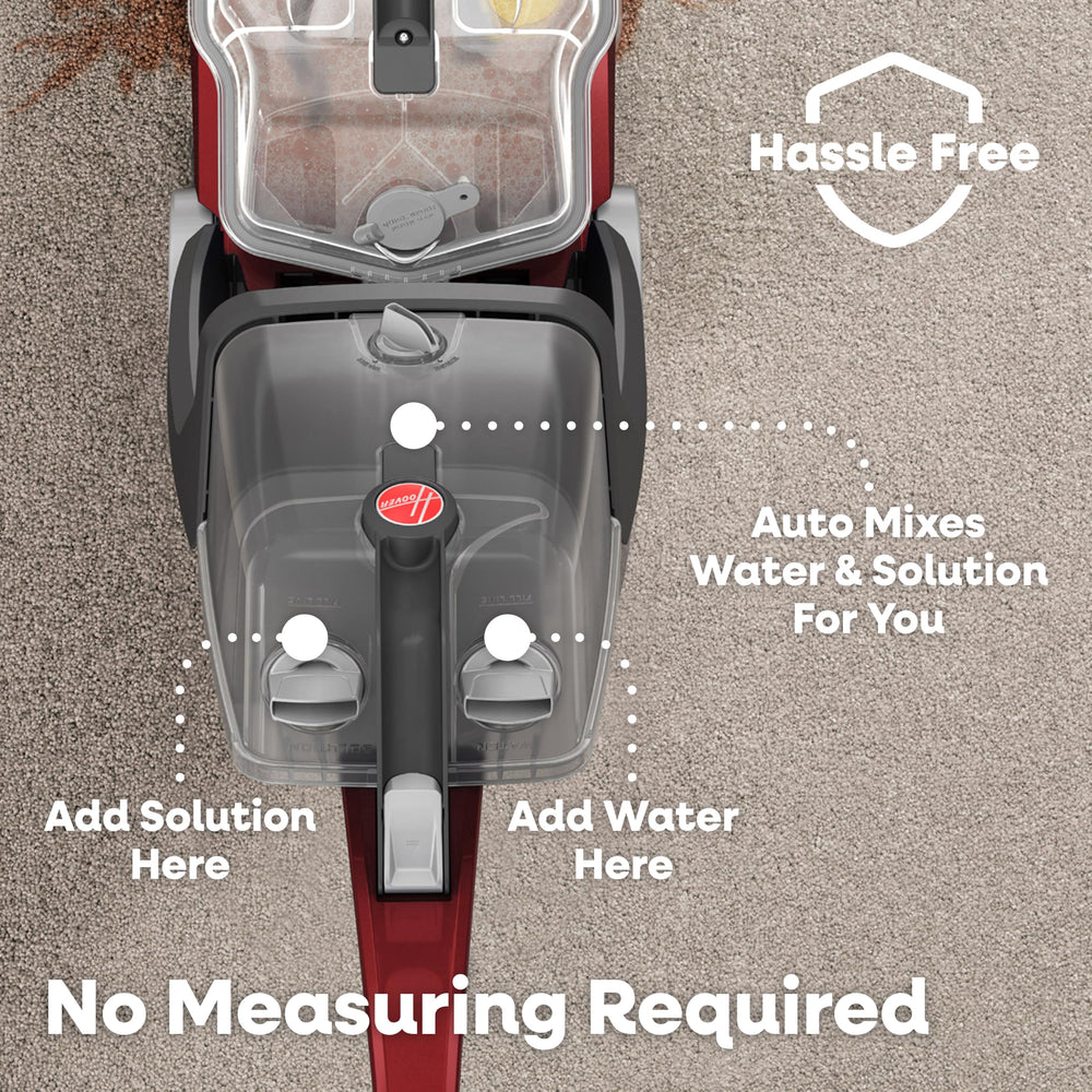 Hoover PowerScrub manguera de 8 ft en uso para alcance extendido y versatilidad