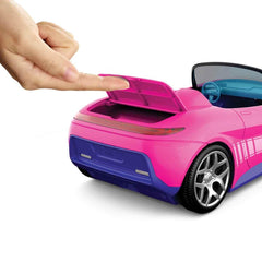 Hot Wheels Barbie maletero abierto mostrando espacio para accesorios de viaje