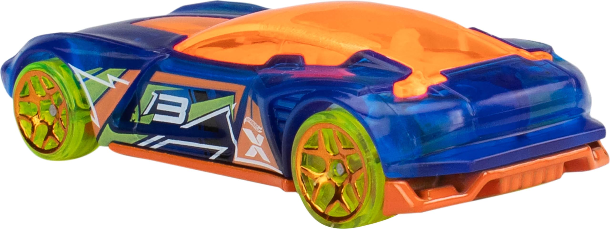 Hot Wheels comparación de tamaño en mano para escala 1:64 clara
