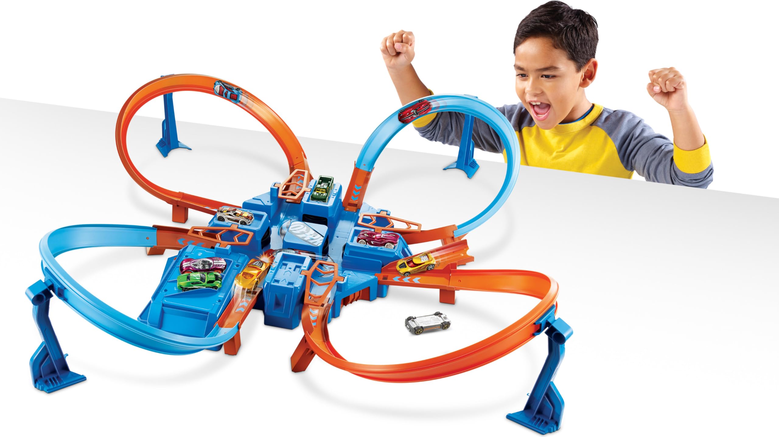 Hot Wheels rampa alimentadora con coche 1:64 lista para lanzar emoción