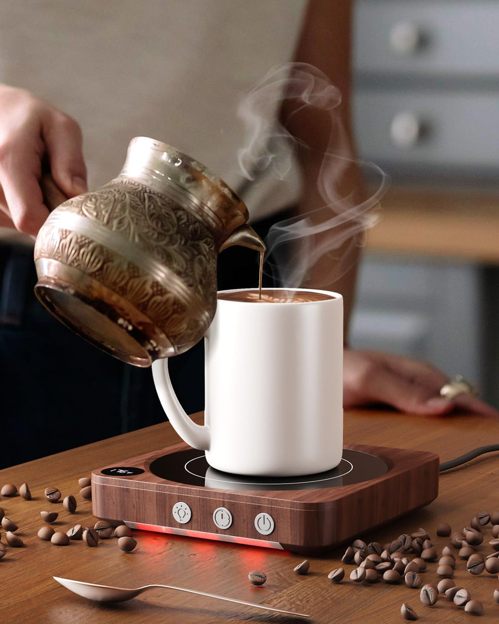 House Gem escena de escritorio lifestyle con café caliente y estética cálida en oficina