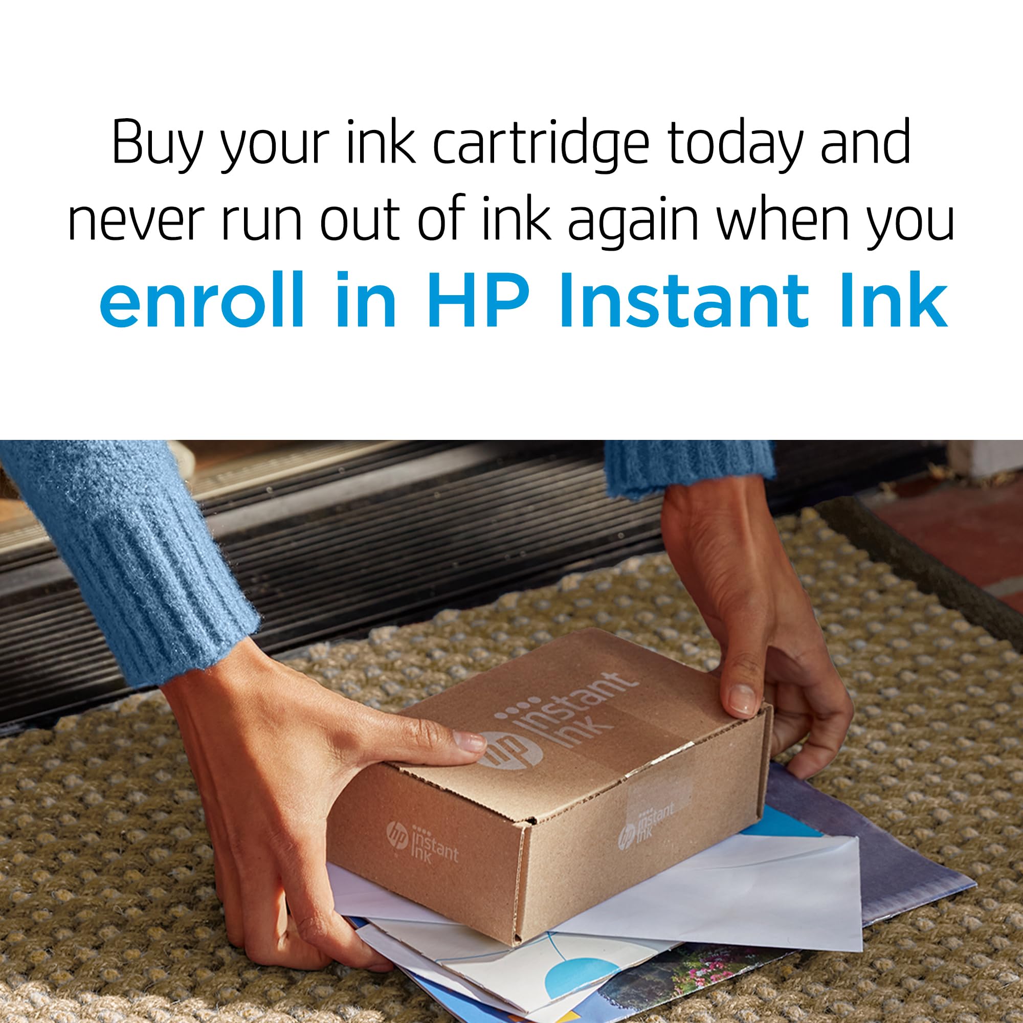 Cartucho HP 67XL instalado en impresora DeskJet, asegura impresión inmediata y fiable