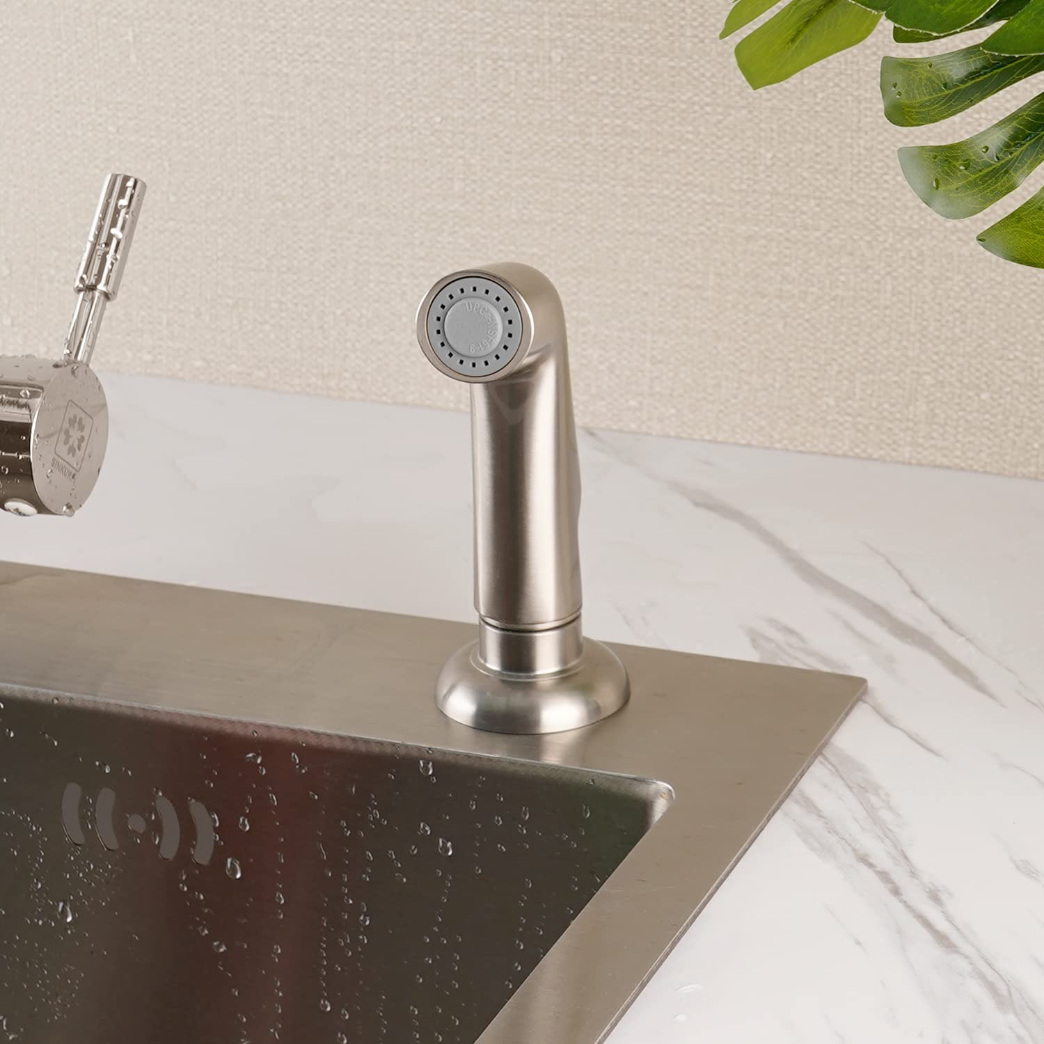 Hygie Rinse etiqueta con certificaciones NSF/ANSI/CAN y libre de plomo
