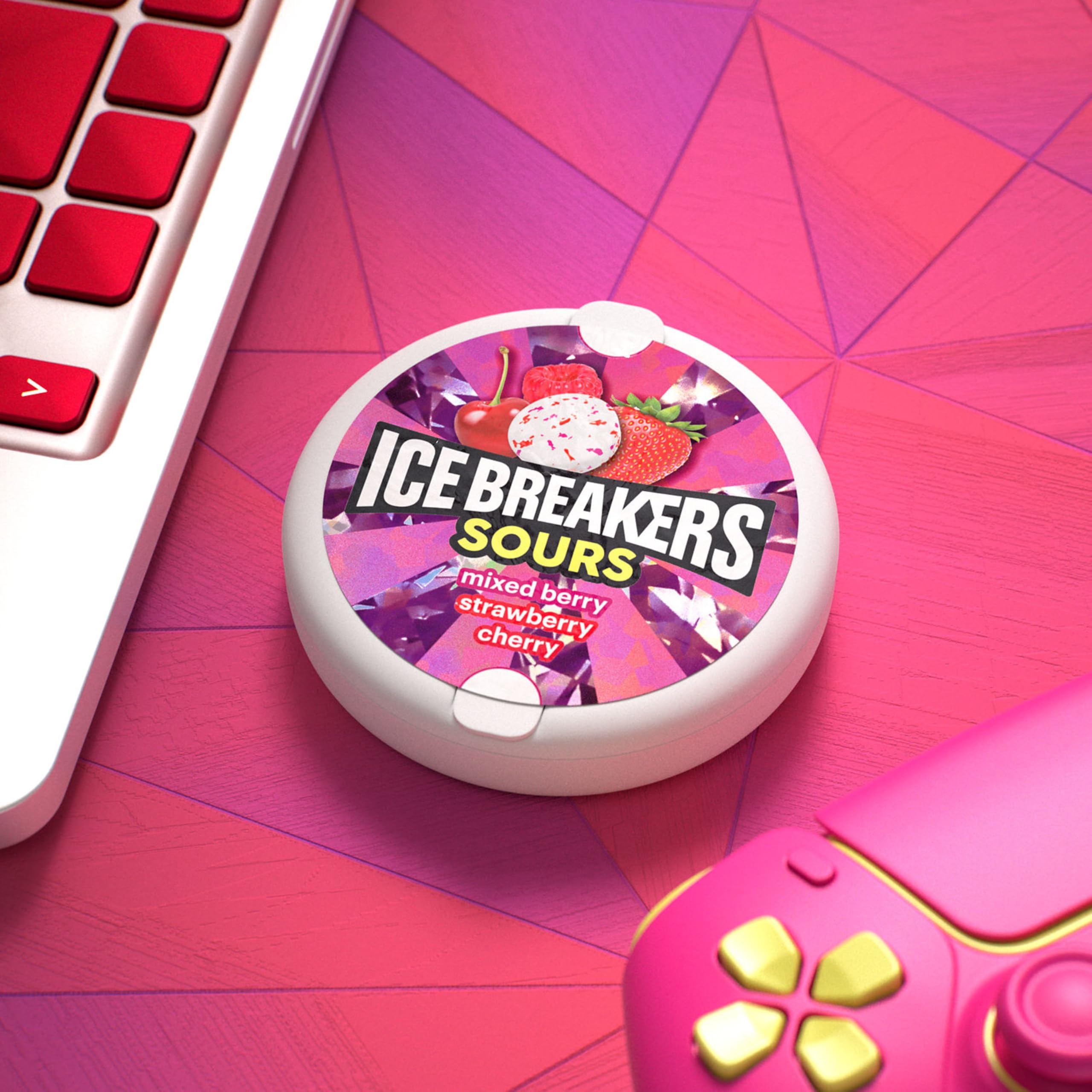Ice Breakers lata junto a monedero para visualizar tamaño portátil