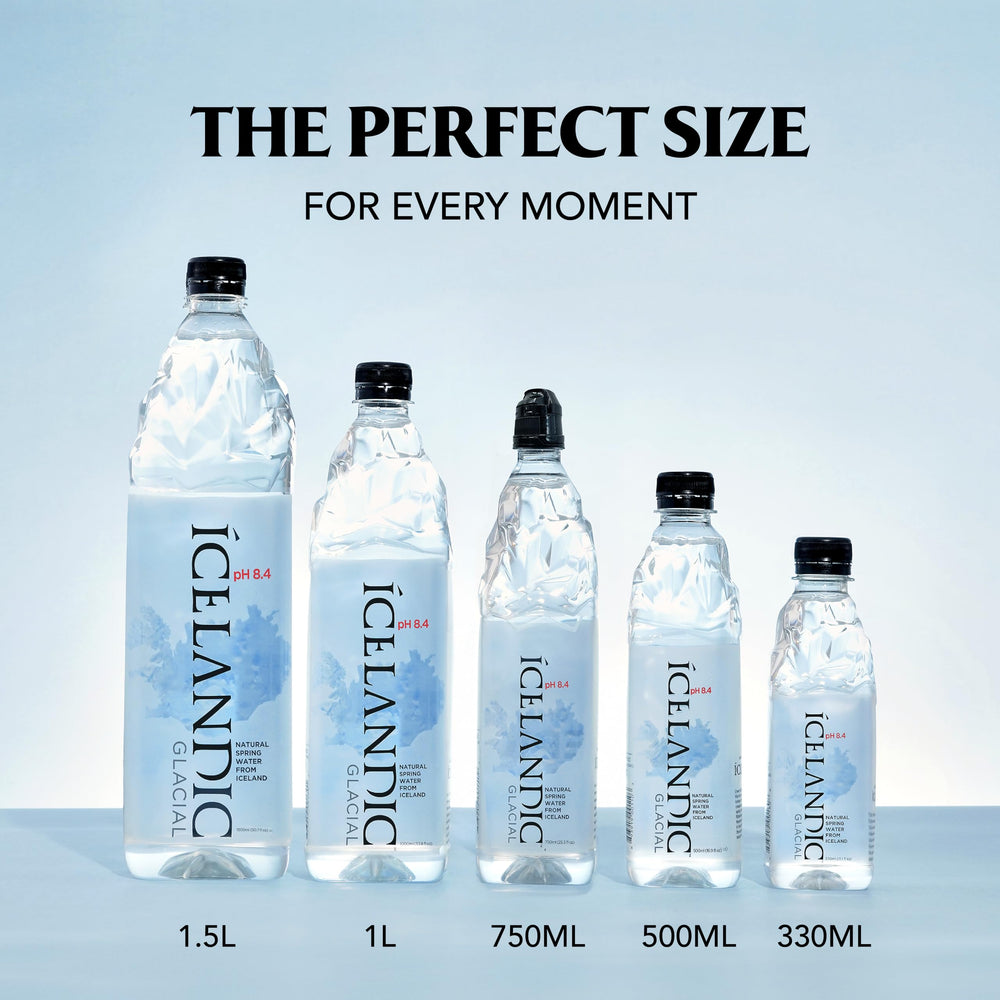 Icelandic Glacial botella en mano demostrando portabilidad y conveniencia