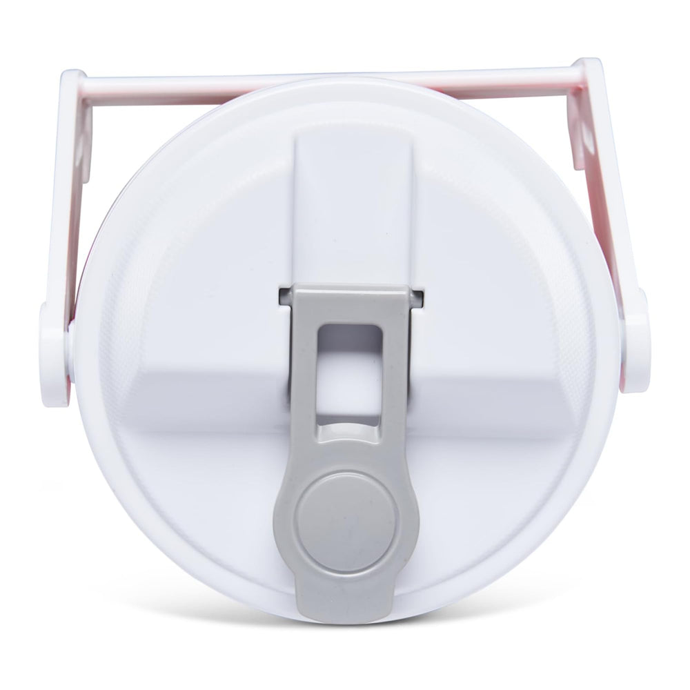 Igloo flip-cap closeup demonstrating secure closure and spill protection