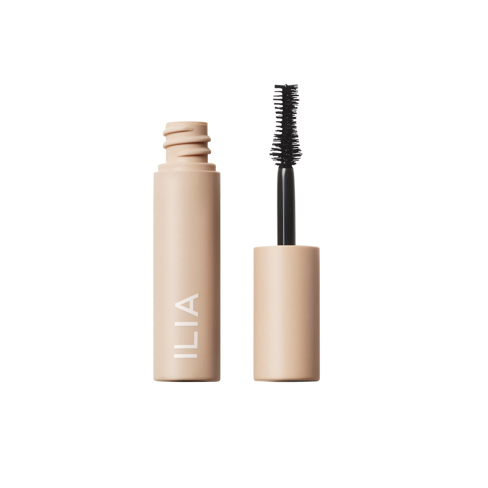 ILIA mascara frontal mini presentación compacta y práctica