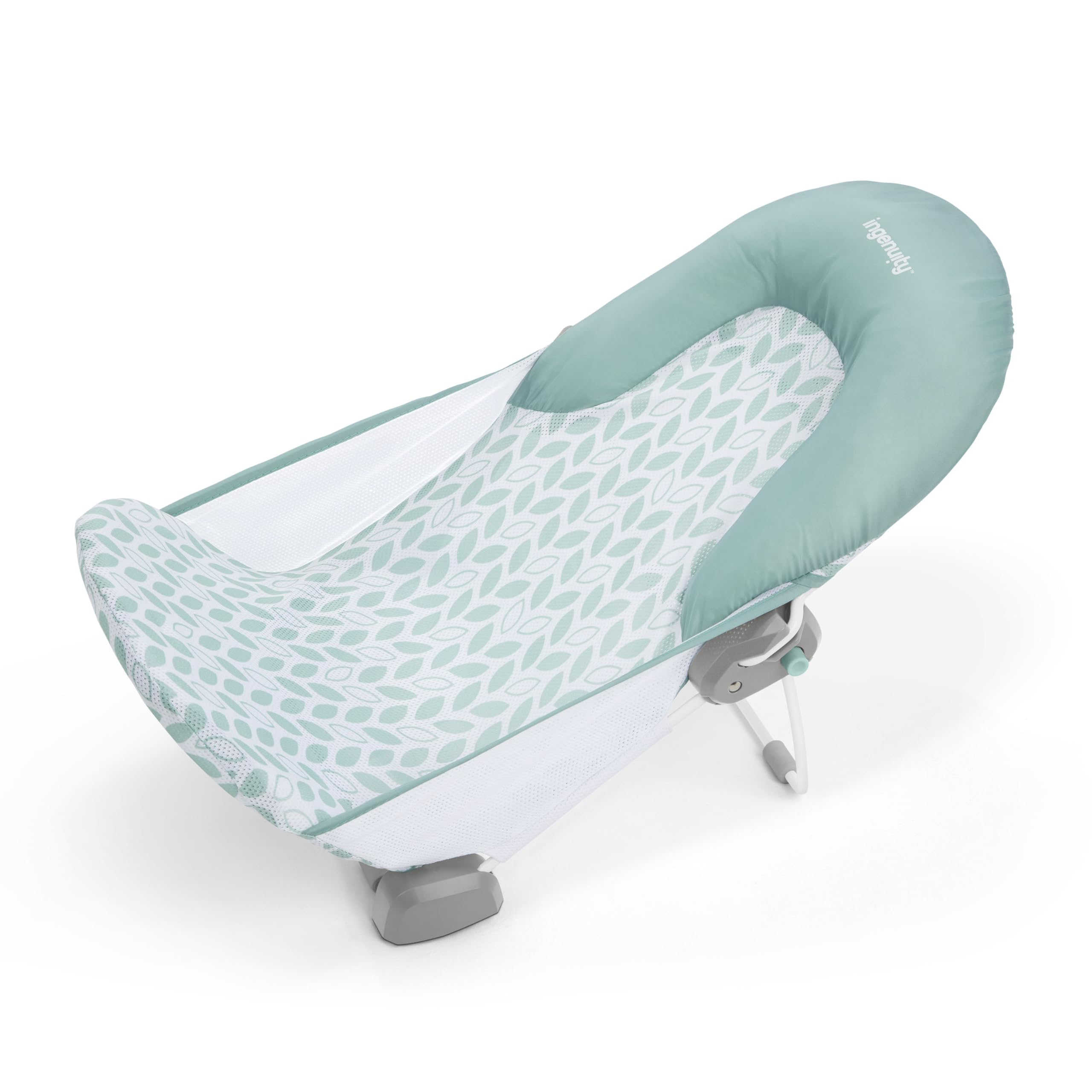 Ingenuity vista frontal del bather con soporte seguro y fácil acceso