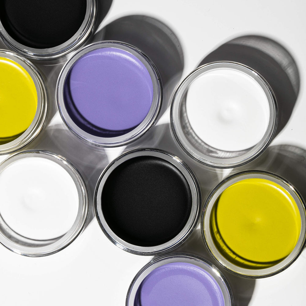 Detalle de etiqueta Inglot AMC con información del producto clara