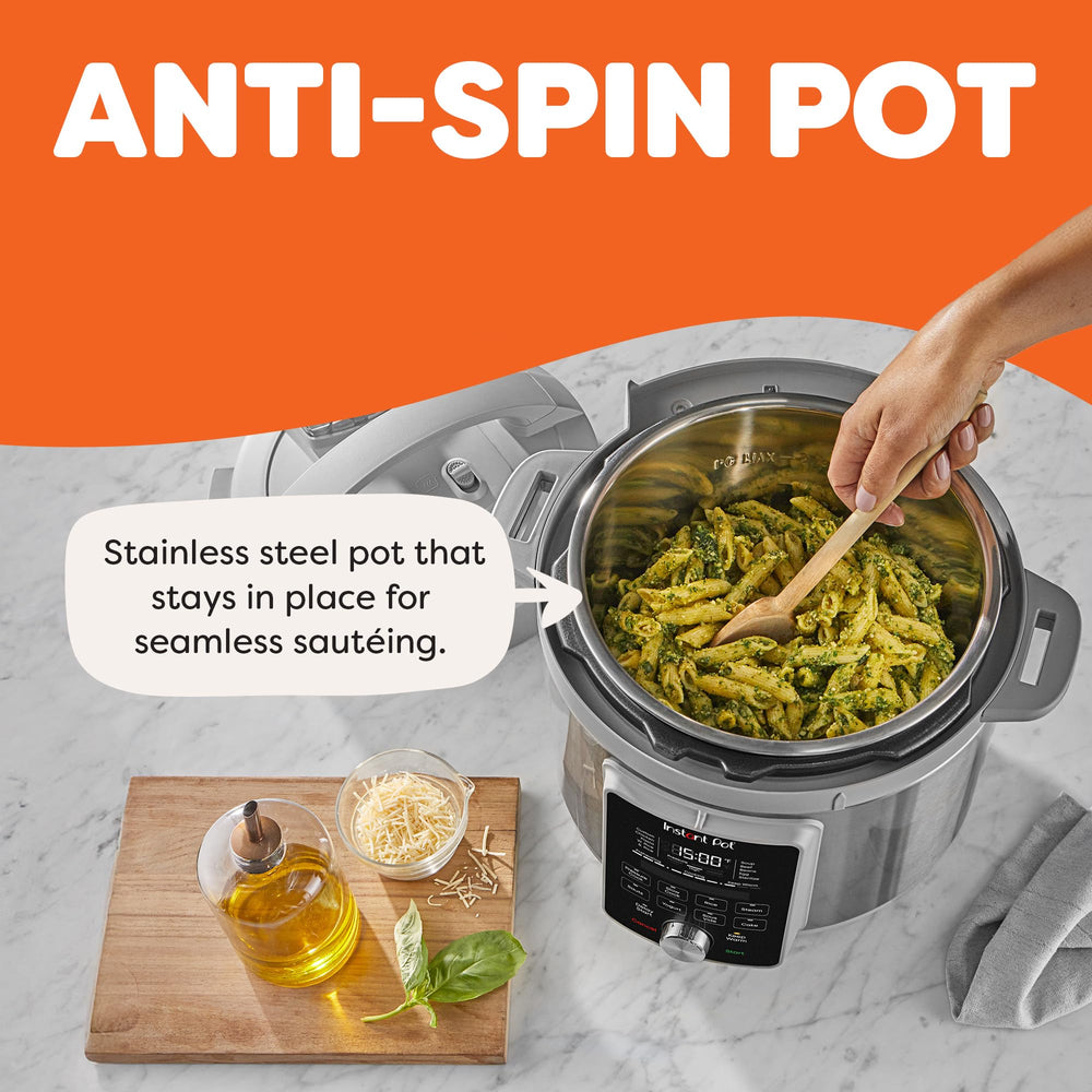 Instant Pot en cocina con familia sirviendo porciones grandes para reuniones y meal prep