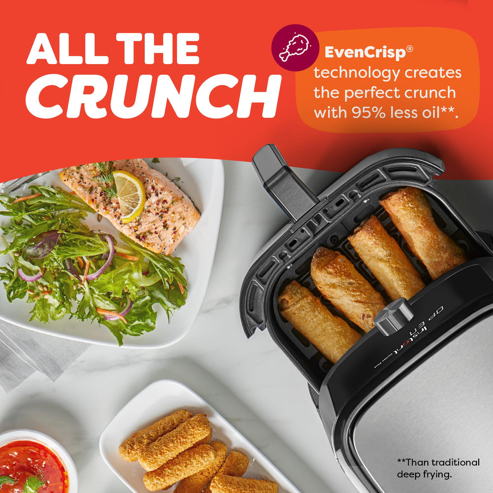 Instant Pot Vortex Plus al lado de taza para comparar tamaño ideal para 1-4 porciones
