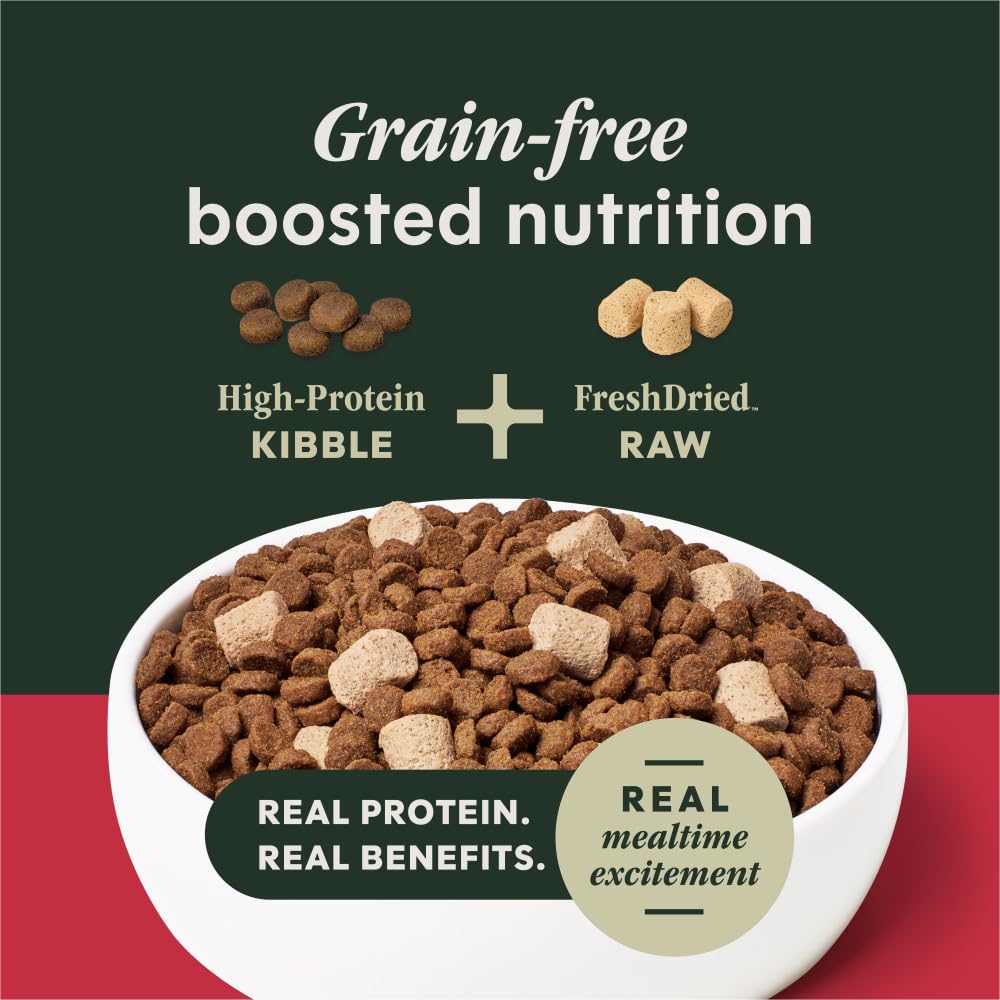 Instinct RawBoost croqueta crujiente en primer plano para limpieza dental