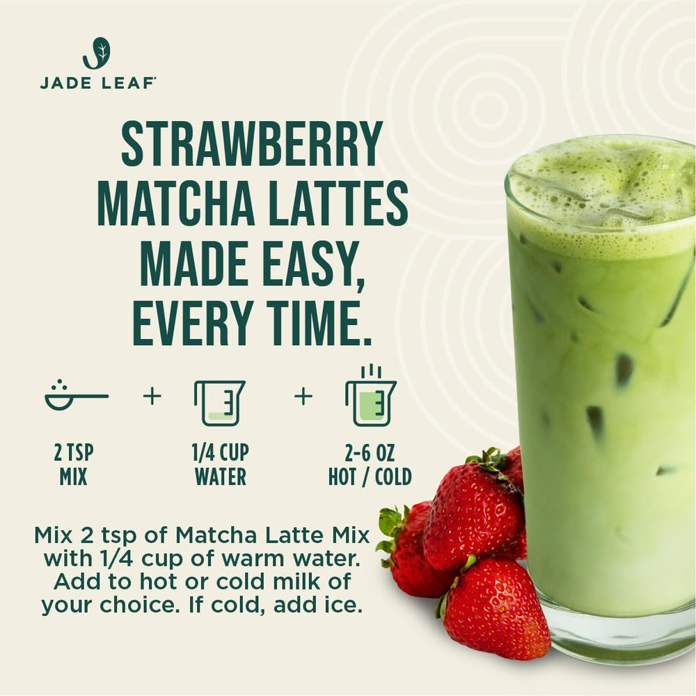 Vaso con Jade Leaf Matcha latte servido en mano, sabor cremoso