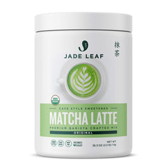 Jade Leaf Matcha tarro frontal mostrando etiqueta y tamaño para uso diario