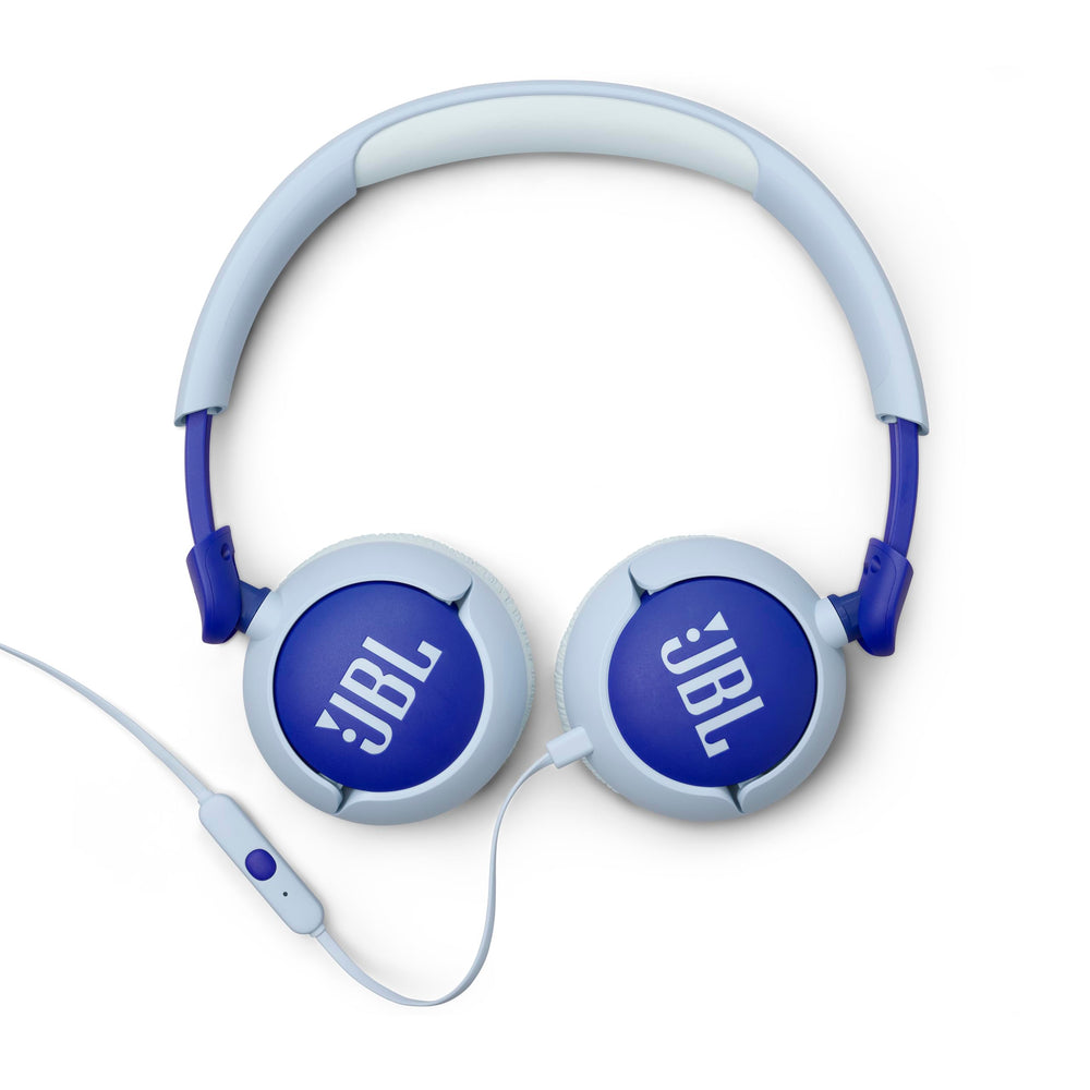 JBL Junior 320 comparado con mochila, tamaño práctico para niños