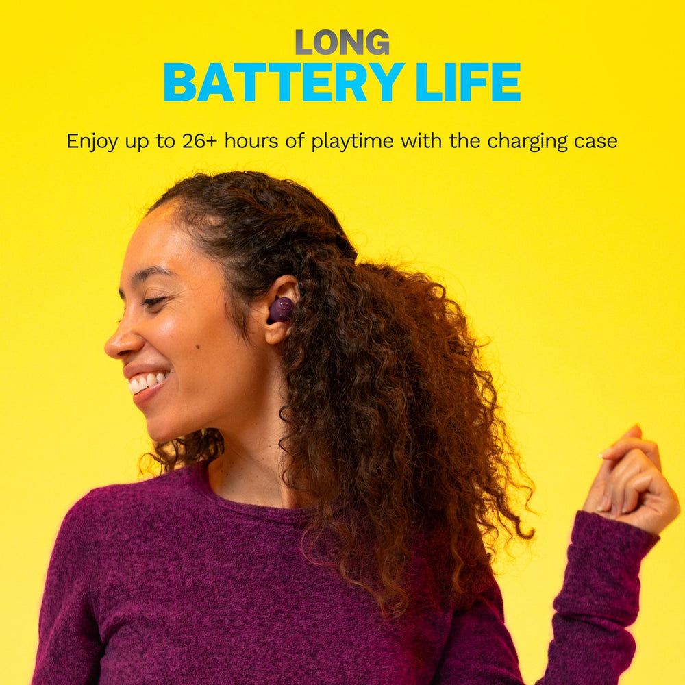 JLab Go Air Pop+ auriculares en uso al correr, ajuste seguro y estable
