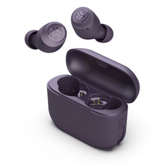 JLab Go Air Pop+ frente del estuche violeta, compacto y portátil