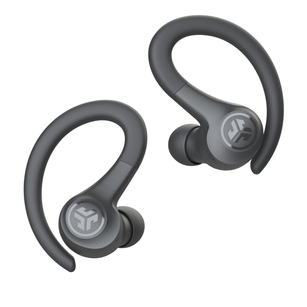 JLab Go Sport+ estuche abierto mostrando cable USB integrado para carga