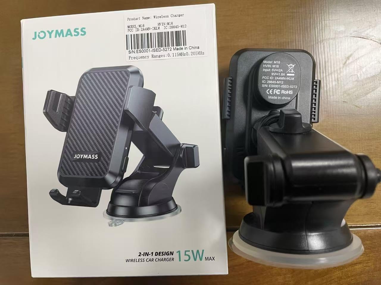JOYMASS detalle de la superficie de silicona que protege el teléfono de rayones