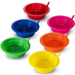 JoyServe niño usando el tazón en desayuno, fomenta comidas limpias y divertidas