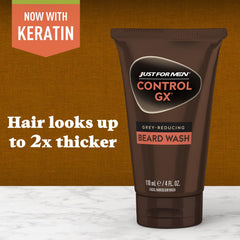 Just for Men Control GX mientras un hombre se lava la barba, limpieza gradual