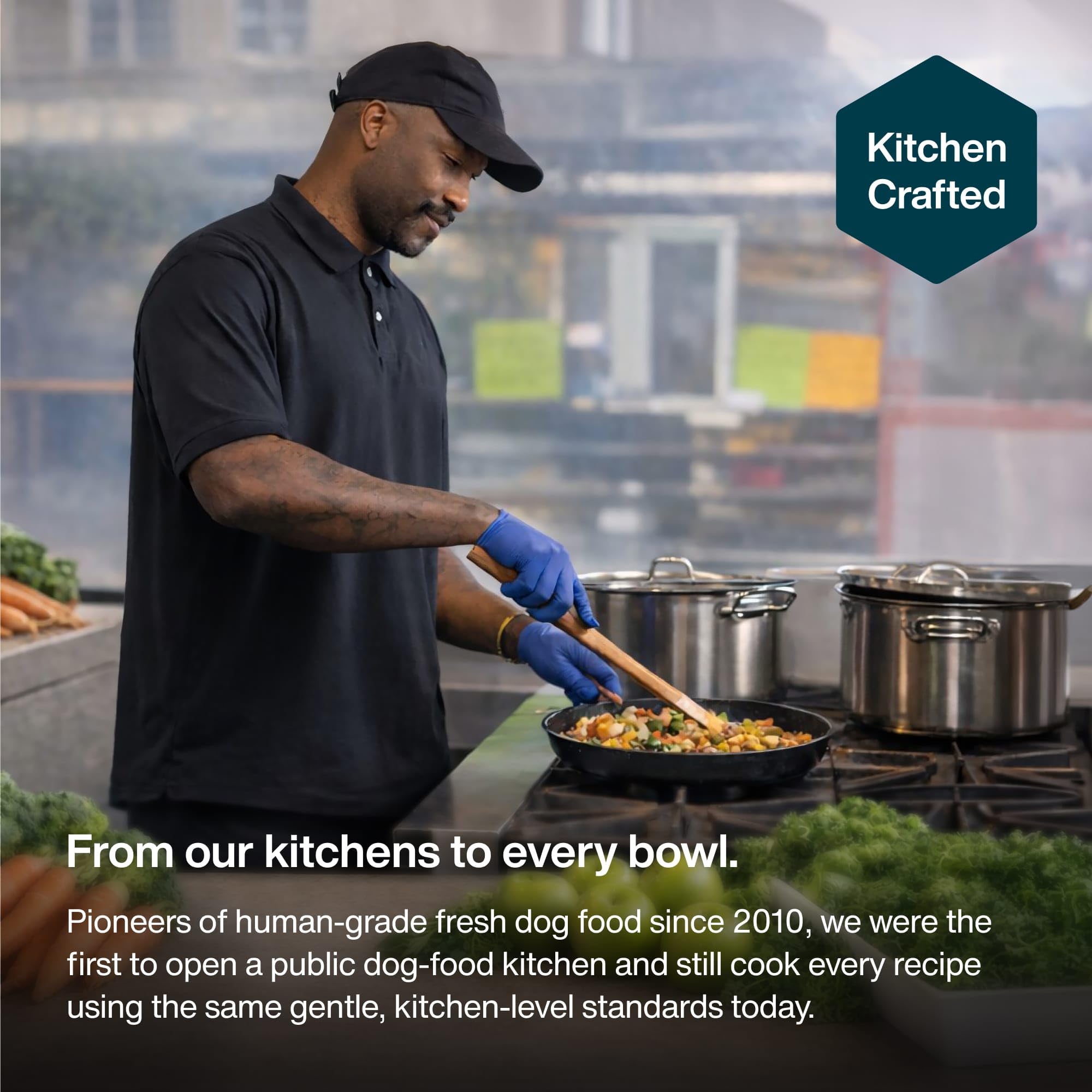JustFoodForDogs comida JustFresh usada como topper sobre croquetas para mayor sabor