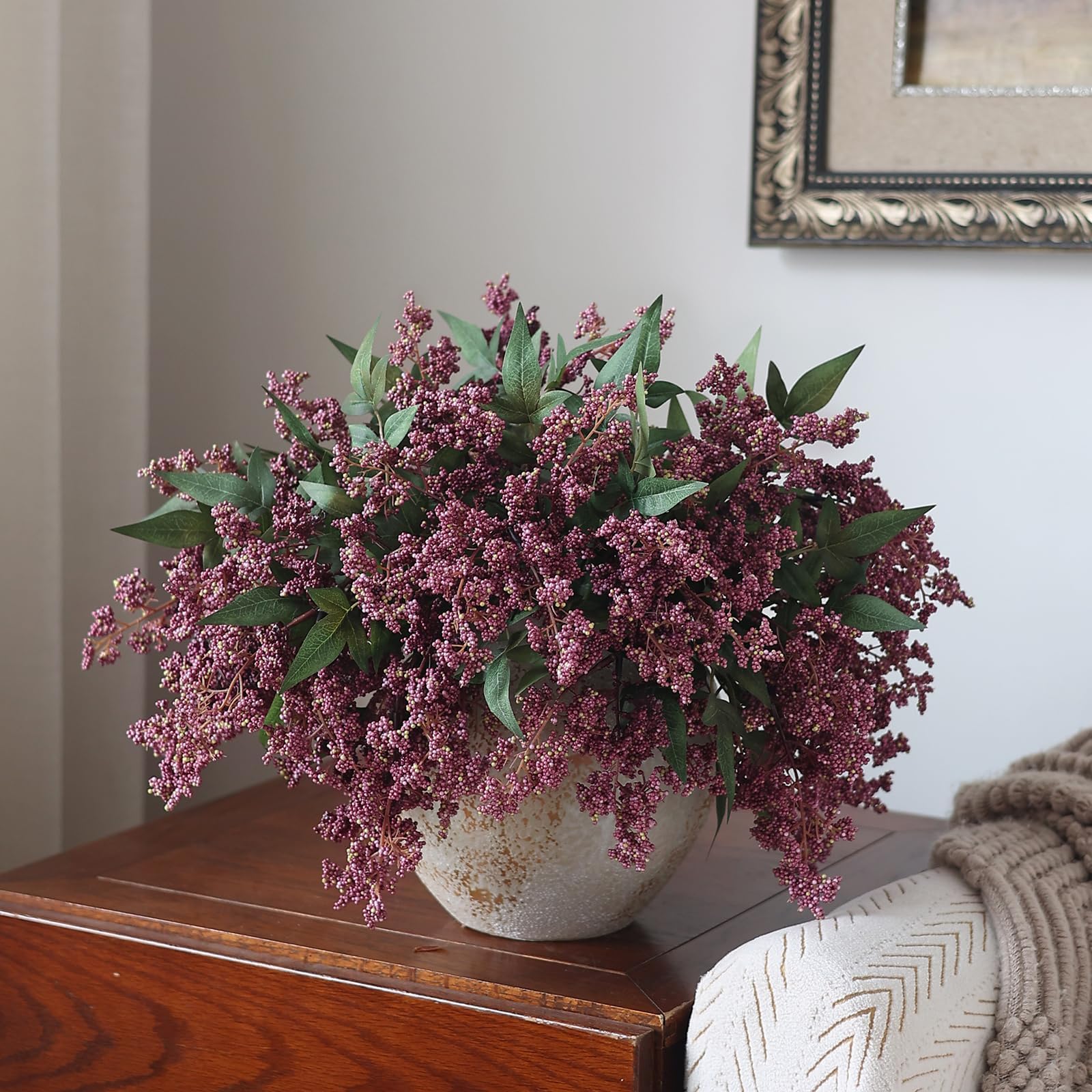 Juxdp detalle del color dusty plum que añade tono otoñal elegante