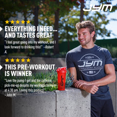 JYM producto en gym en uso antes del entrenamiento para energía y enfoque