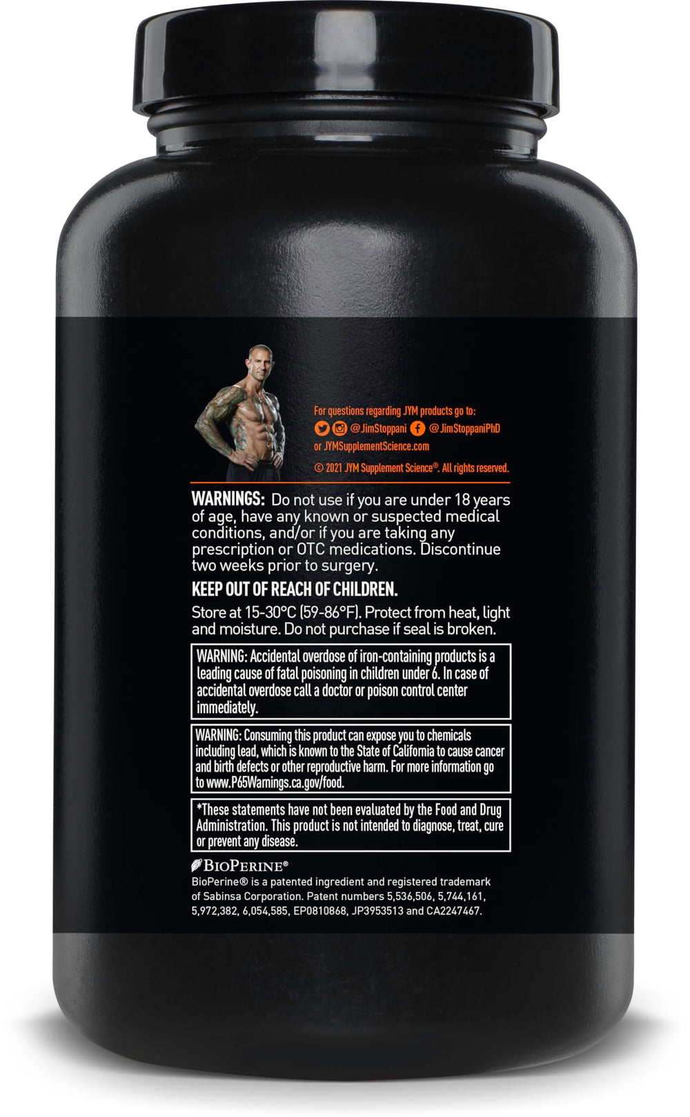 JYM Supplement Science complemento junto a accesorios de gimnasio estilo vida activa