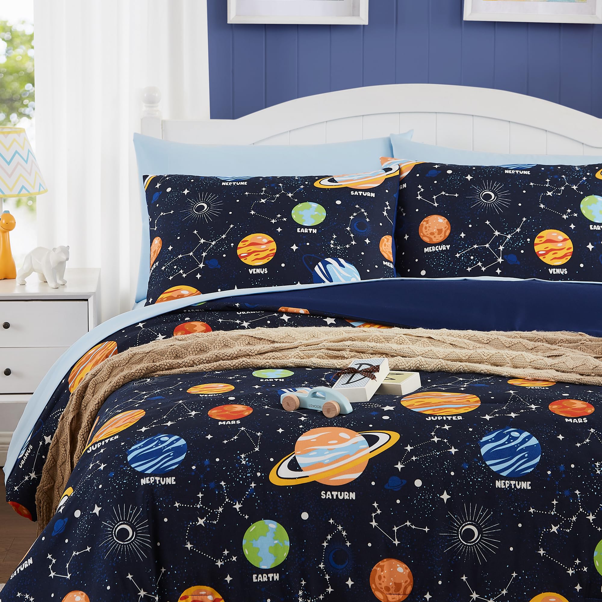 Kaleido Space comparación de talla con regla para ver medidas reales del set