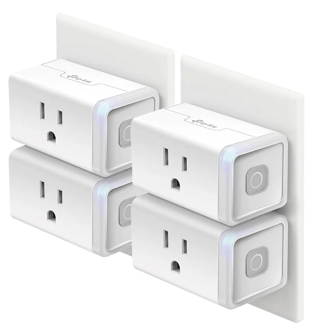 Kasa Smart frontal del pack HS103P4 mostrando cuatro enchufes y diseño compacto