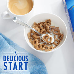 Kellogg's Cracklin' Oat Bran caja abierta con cereal listo para servir