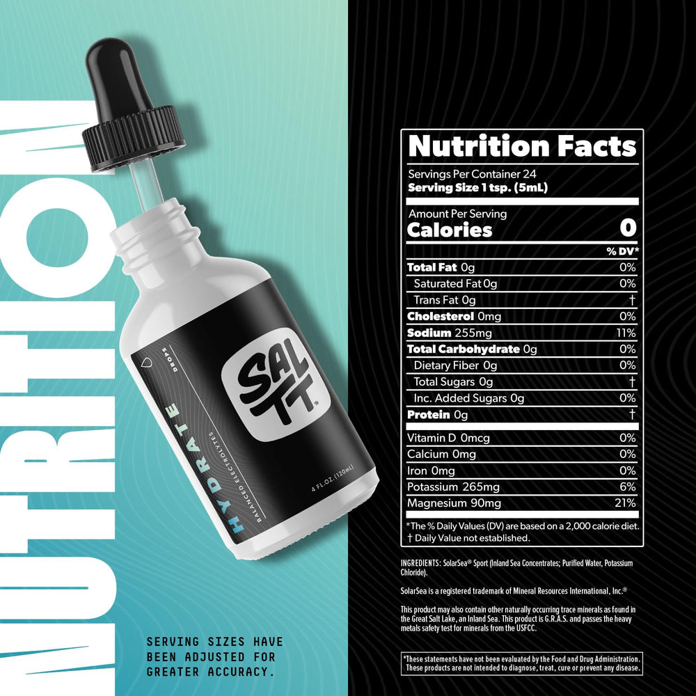 Keto Chow uso post-entrenamiento con botella y toalla, ayuda a reponer electrolitos