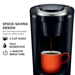 Keurig K-Compact perfil lateral para apreciar su huella reducida