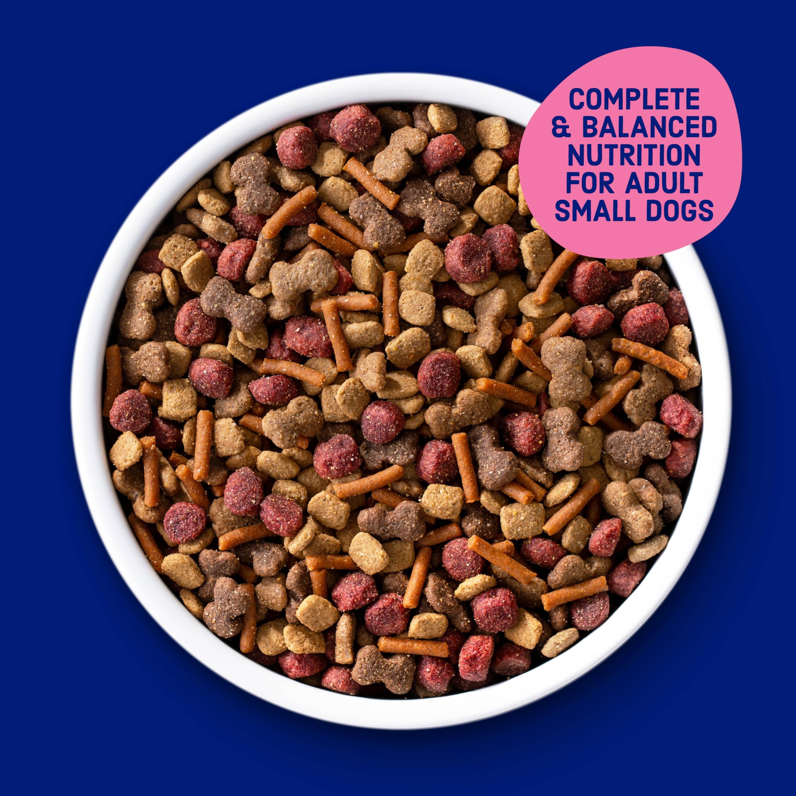 Kibbles 'n Bits croquetas servidas en comedero listas para el consumo