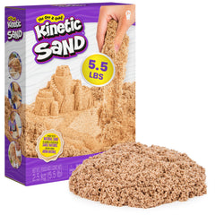 Kinetic Sand envase frontal mostrando 2,5 kg para juego duradero