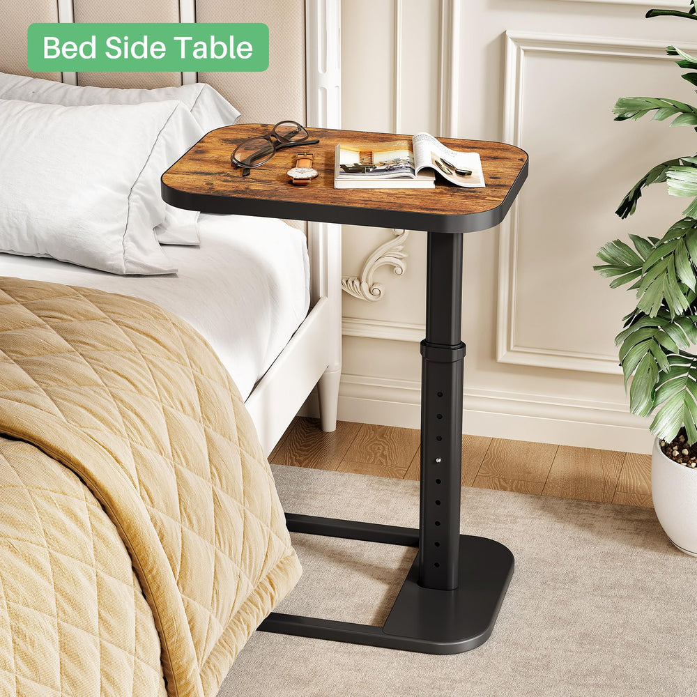 Kitstorack comparación de tamaño junto a silla para escala
