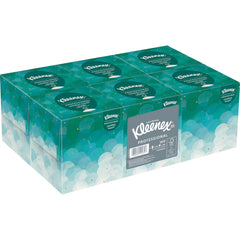 Kleenex cubo frontal mostrando diseño y fácil acceso, mejora la presentación