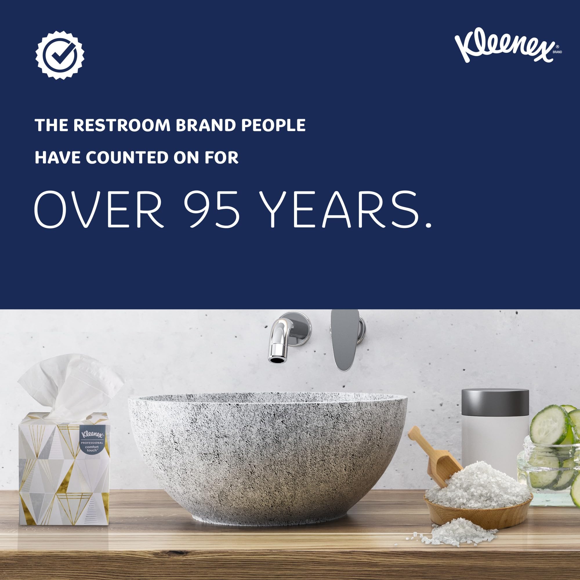 Kleenex etiqueta de la caja mostrando marca reconocida y confianza