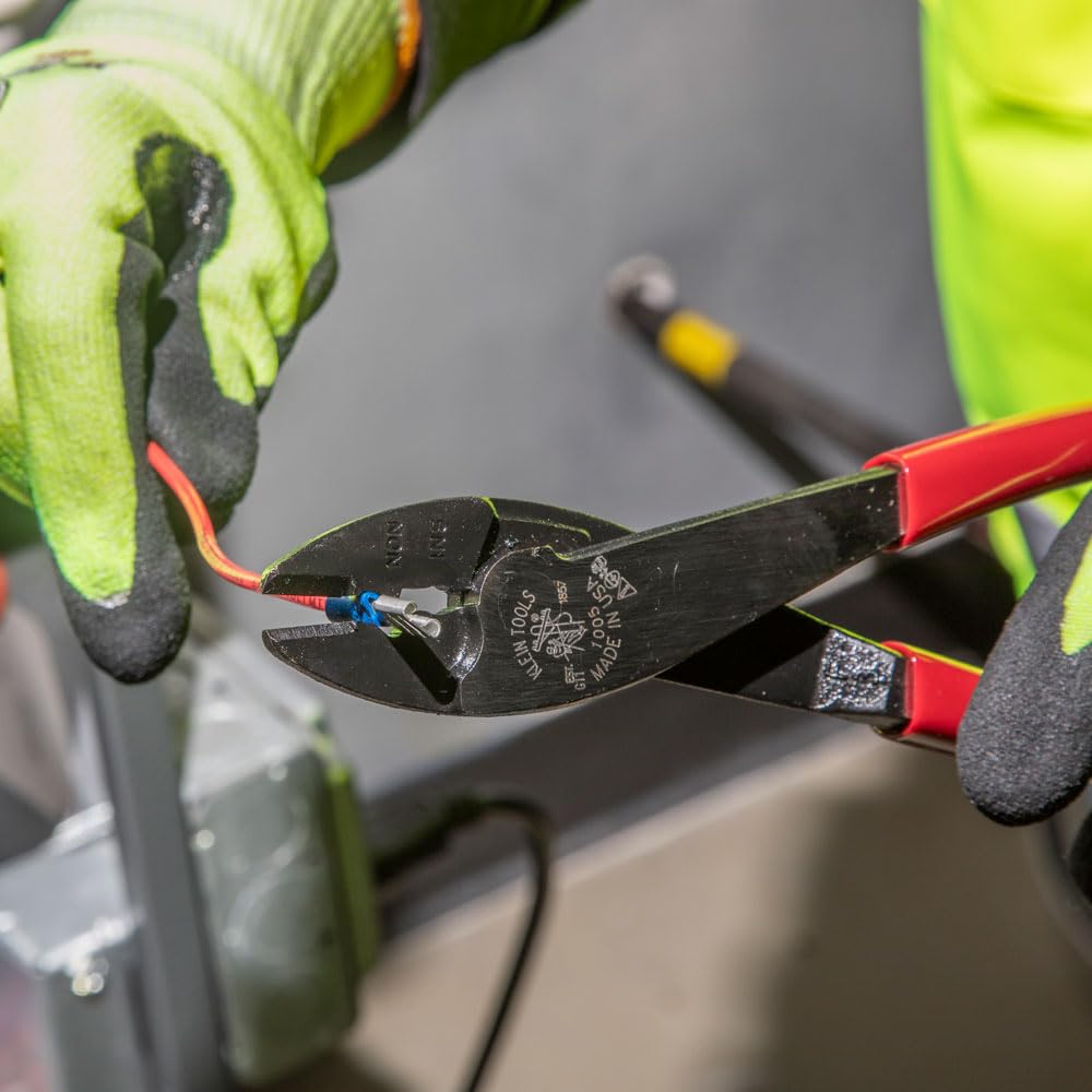 Klein Tools detalle del cortador endurecido para cortes limpios y duraderos