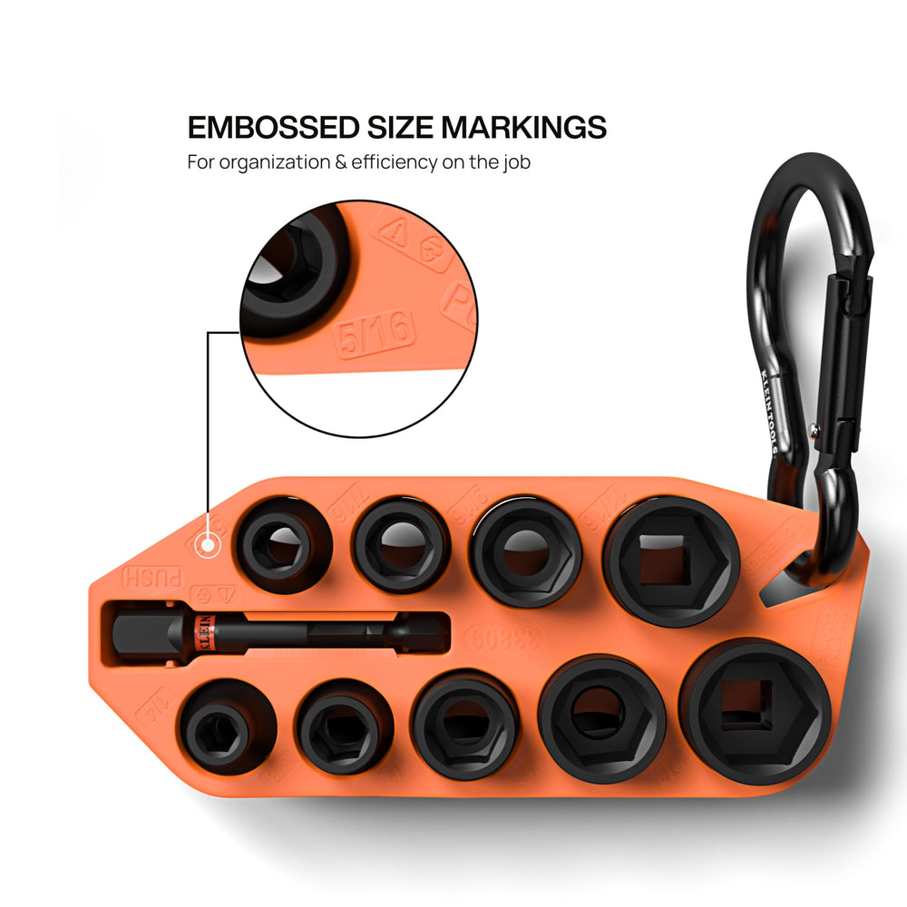 KLEIN TOOLS dados junto a mano para comparar tamaño y ergonomía en uso