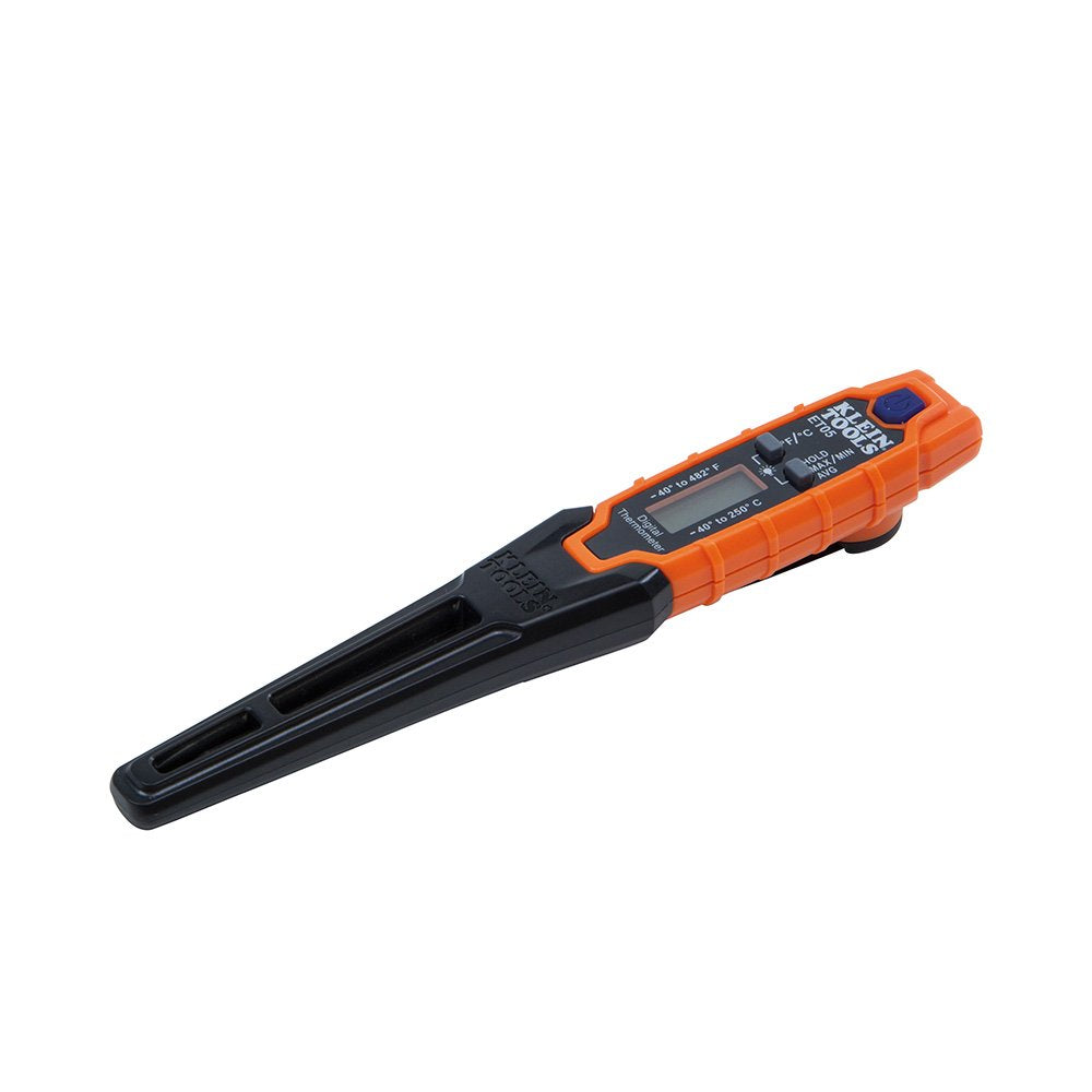 Klein Tools ET05 junto a una regla para comparar tamaño y portabilidad
