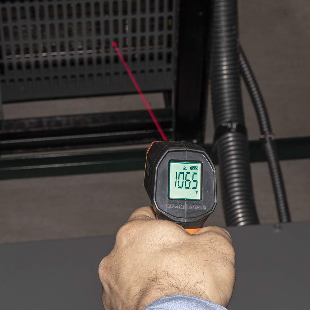 Klein Tools IR1 comparación de tamaño para uso portátil