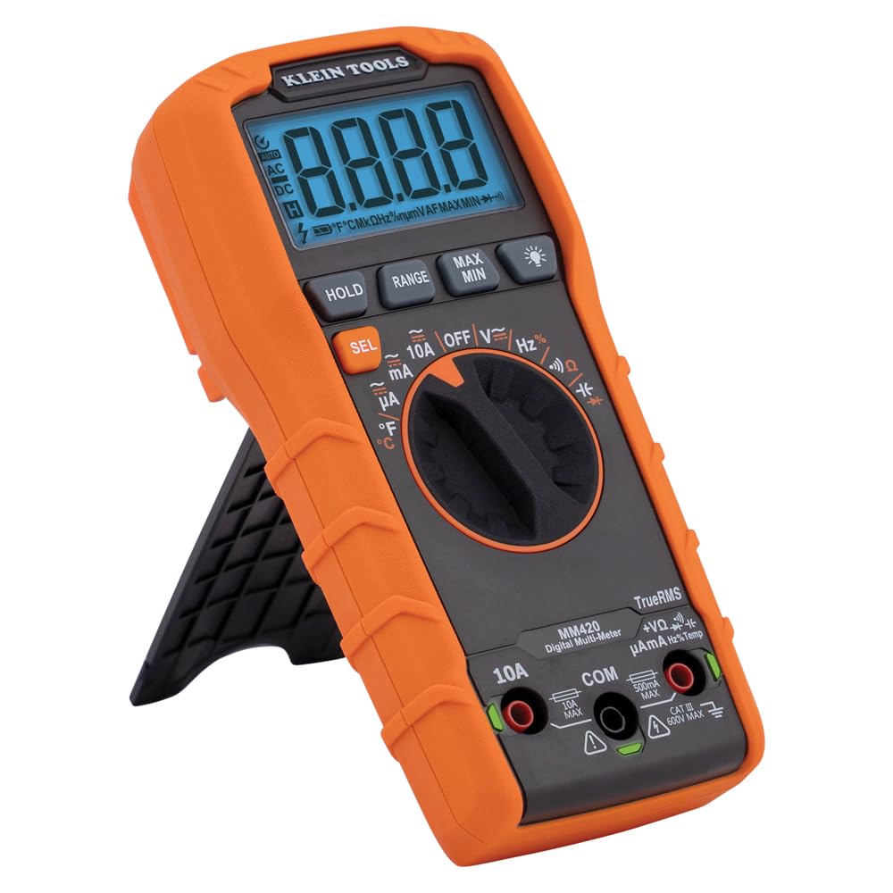 KLEIN TOOLS MM420 en ambiente de trabajo mostrando durabilidad y robustez
