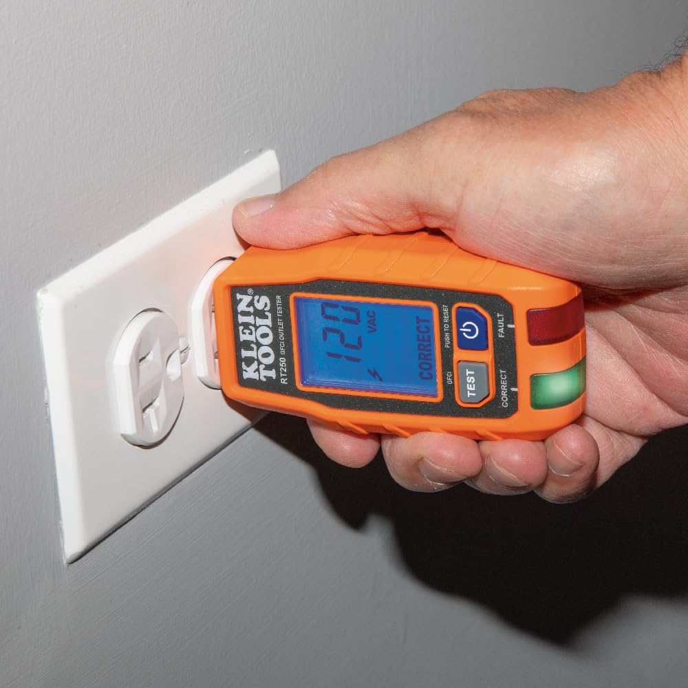 Klein Tools RT250 botón Auto-Hold en primer plano para retener lecturas