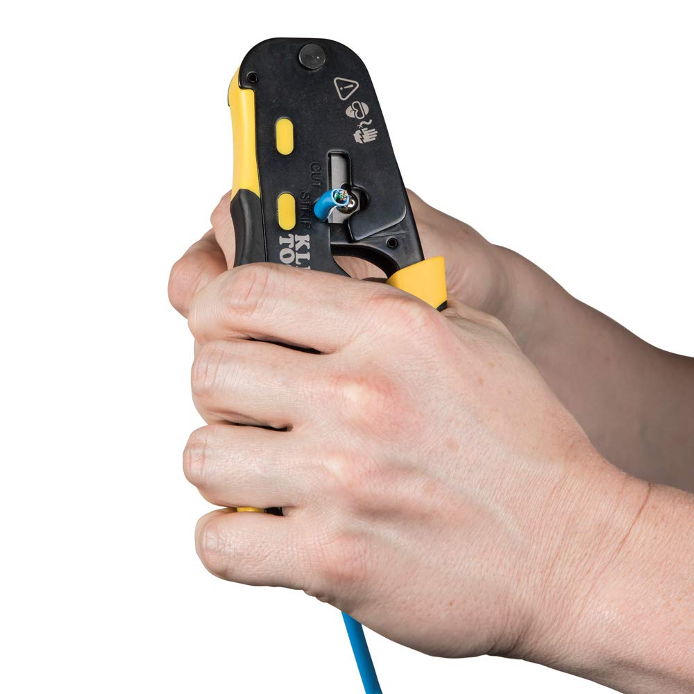 Klein Tools guía de colores en la herramienta para reducir errores de cableado