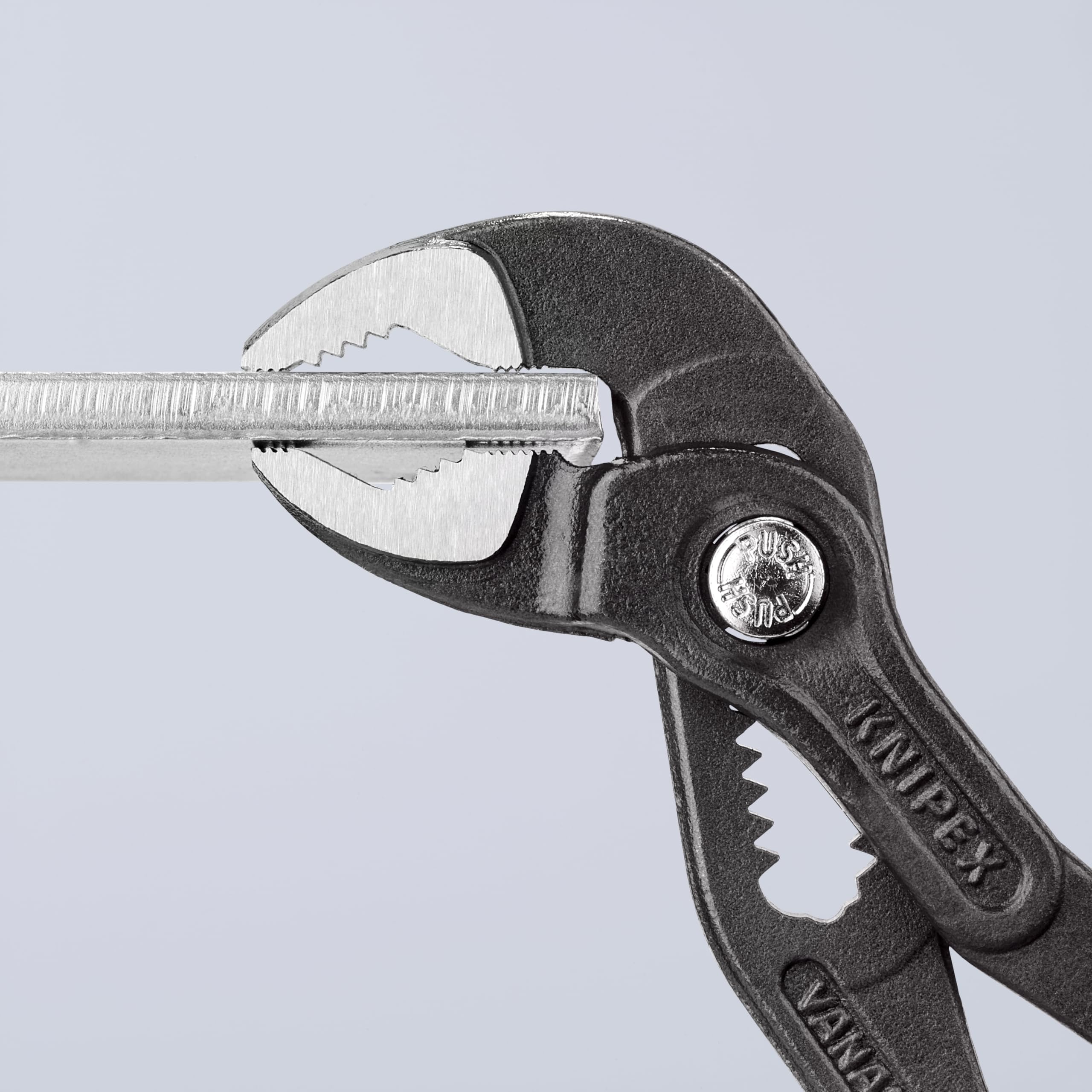 KNIPEX Cobra paquete y etiqueta mostrando especificaciones claras