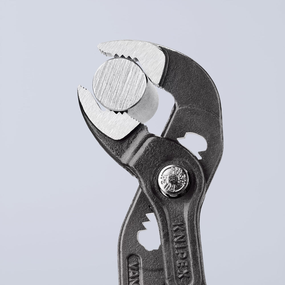 KNIPEX Cobra primer plano de dientes endurecidos para larga duración