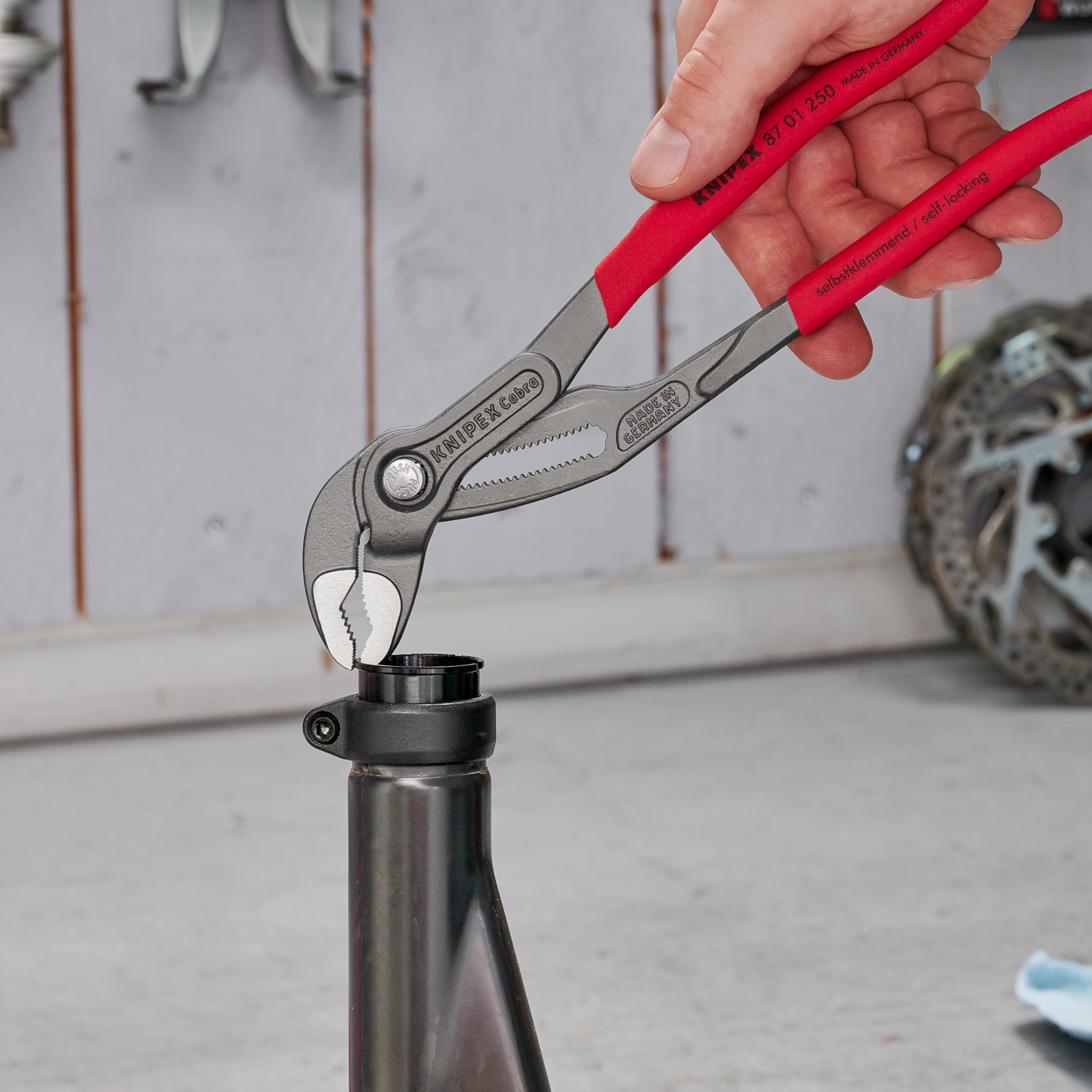 KNIPEX comparación de tamaño 10 pulgadas para referencia clara