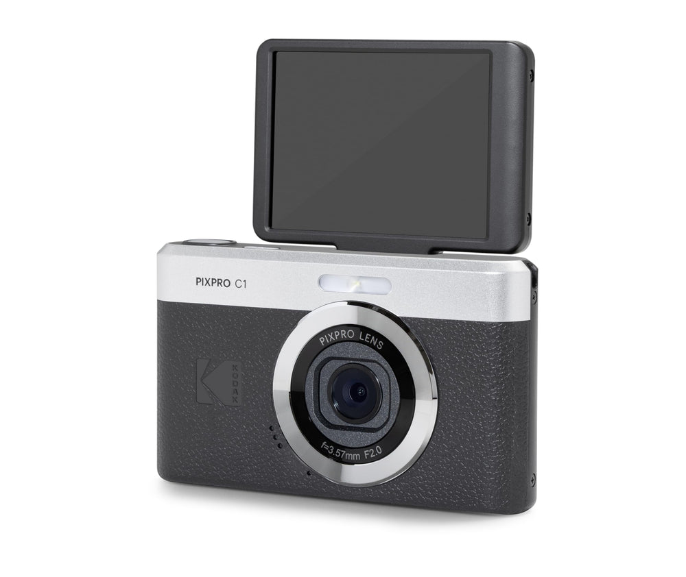 KODAK PIXPRO C1 en mano durante uso urbano ideal para vlogs y viajes